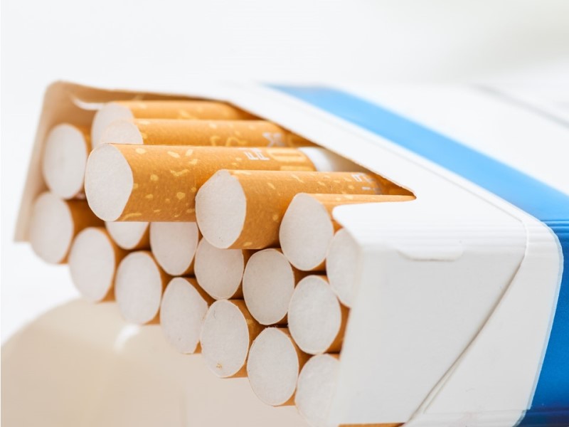 Škatlica cigaret.