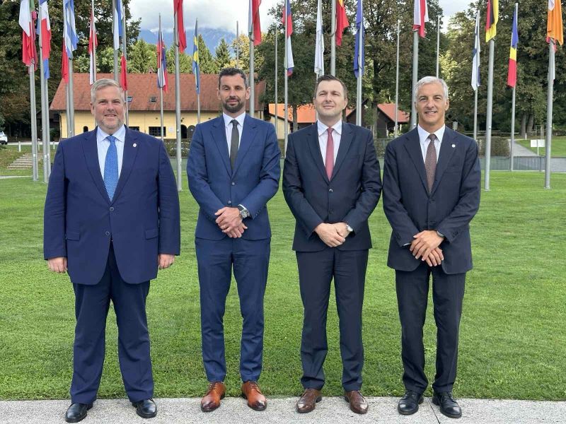 Generalni direktorji carinskih uprav držav Madžarske, Slovenije, Hrvaške in Italije.