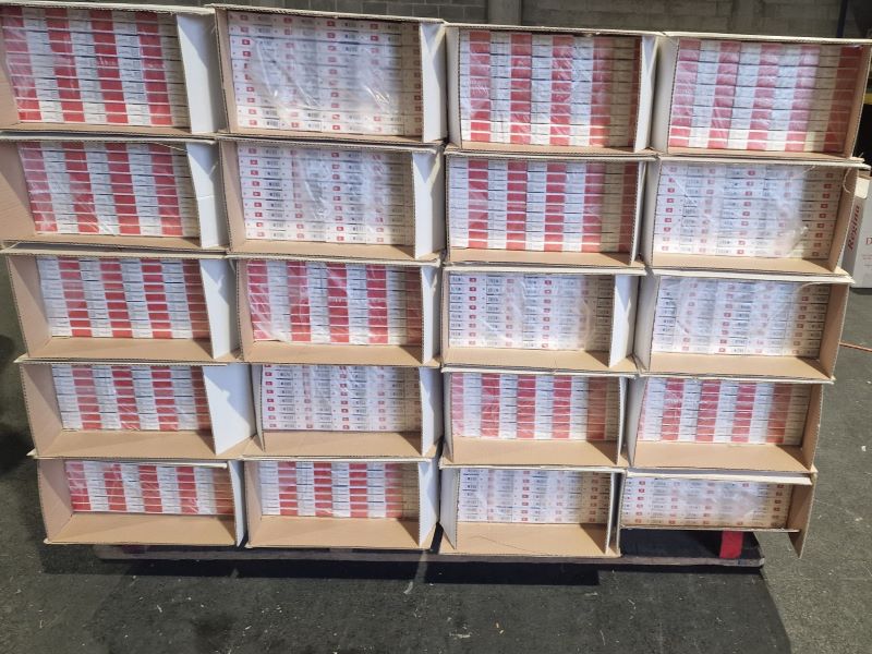 Zaseg cigaret v Luki Koper, november 2025.