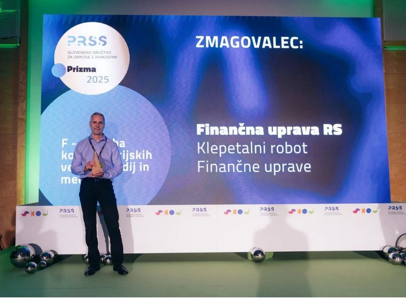 Podelitev nagrade Prizma 2025. Zmagovalce: Finančna uprava RS Klepetalni robot finančne uprave.