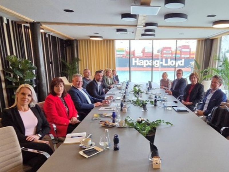 Sestanek predstavnikov Finančne uprave in Luke Koper d.d. v okviru programa posebnega statusa.