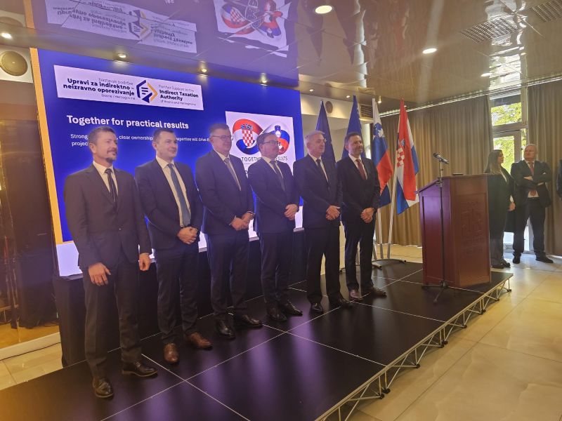 Predstavniki Finančne uprave Republike Slovenije, Carinske uprave Republike Hrvaške in Uprave za indirektno obdavčenje Bosne in Hercegovine.