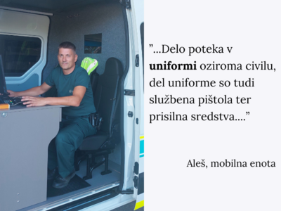 Na sliki je Aleš v službenem vozilu.